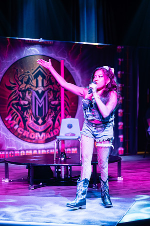 09-19-25micro-maidens0010