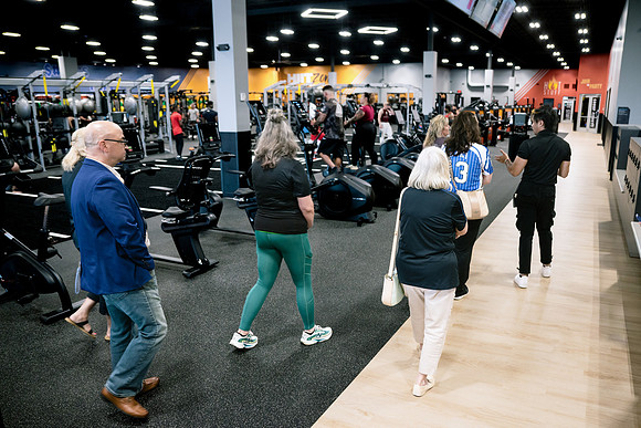 crunch-fitness0034-28