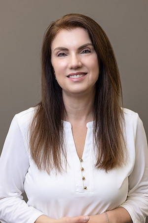 anna.gibson@cbrealty.com-1