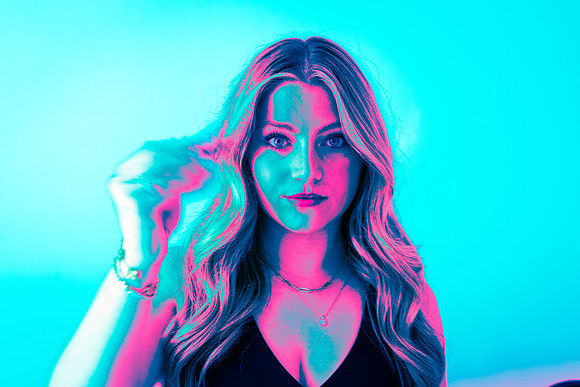 liztayler-57