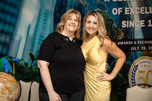 31 KAY17475