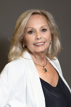 elaine-12